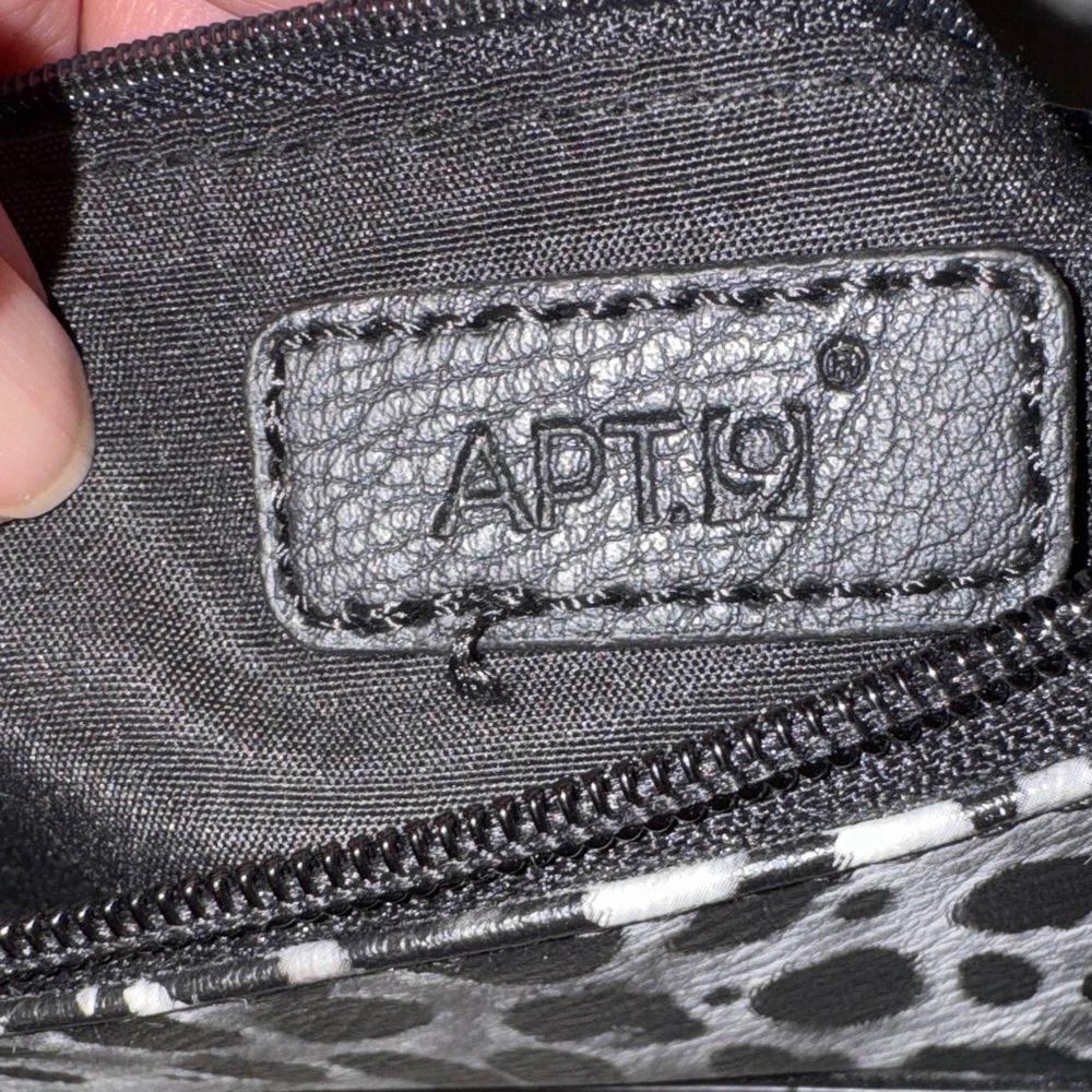 APT 9 Kohl’s Stylish Black and Gray Leopard Print Women's Bag - Picture 2 of 9